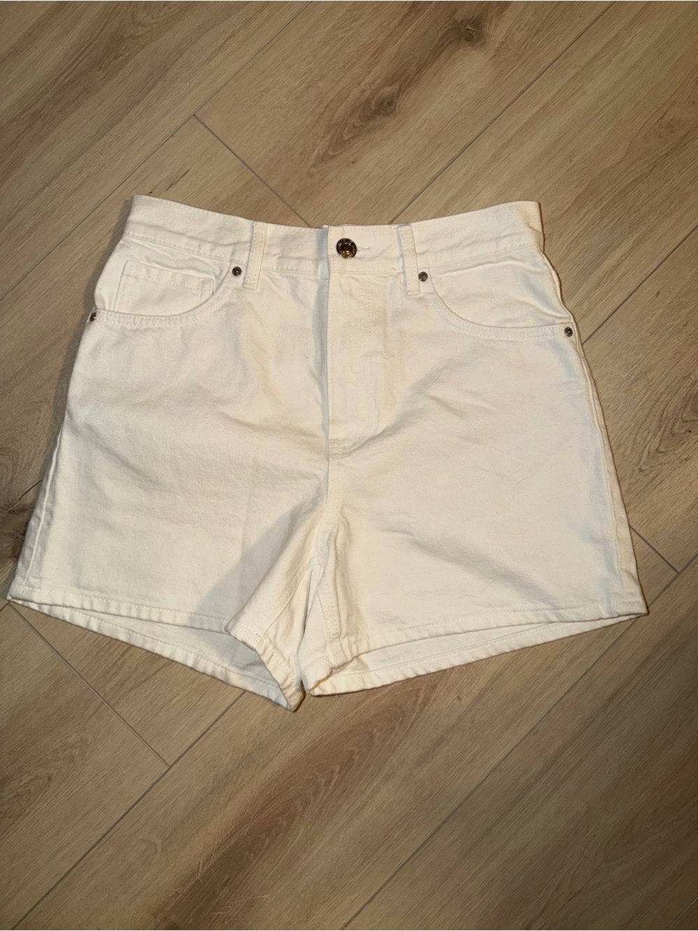 Mango - Zoe Denim Shorts, size 4 NWOT